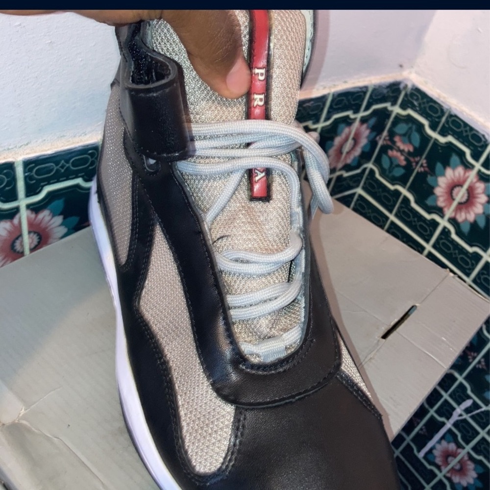 Prada size 10.5 in good condition